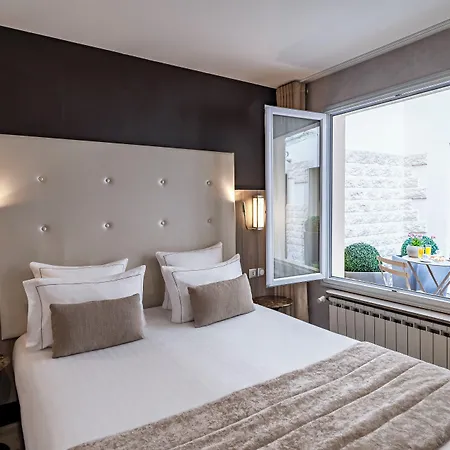 Hotel De La Paix Tour Eiffel 3*