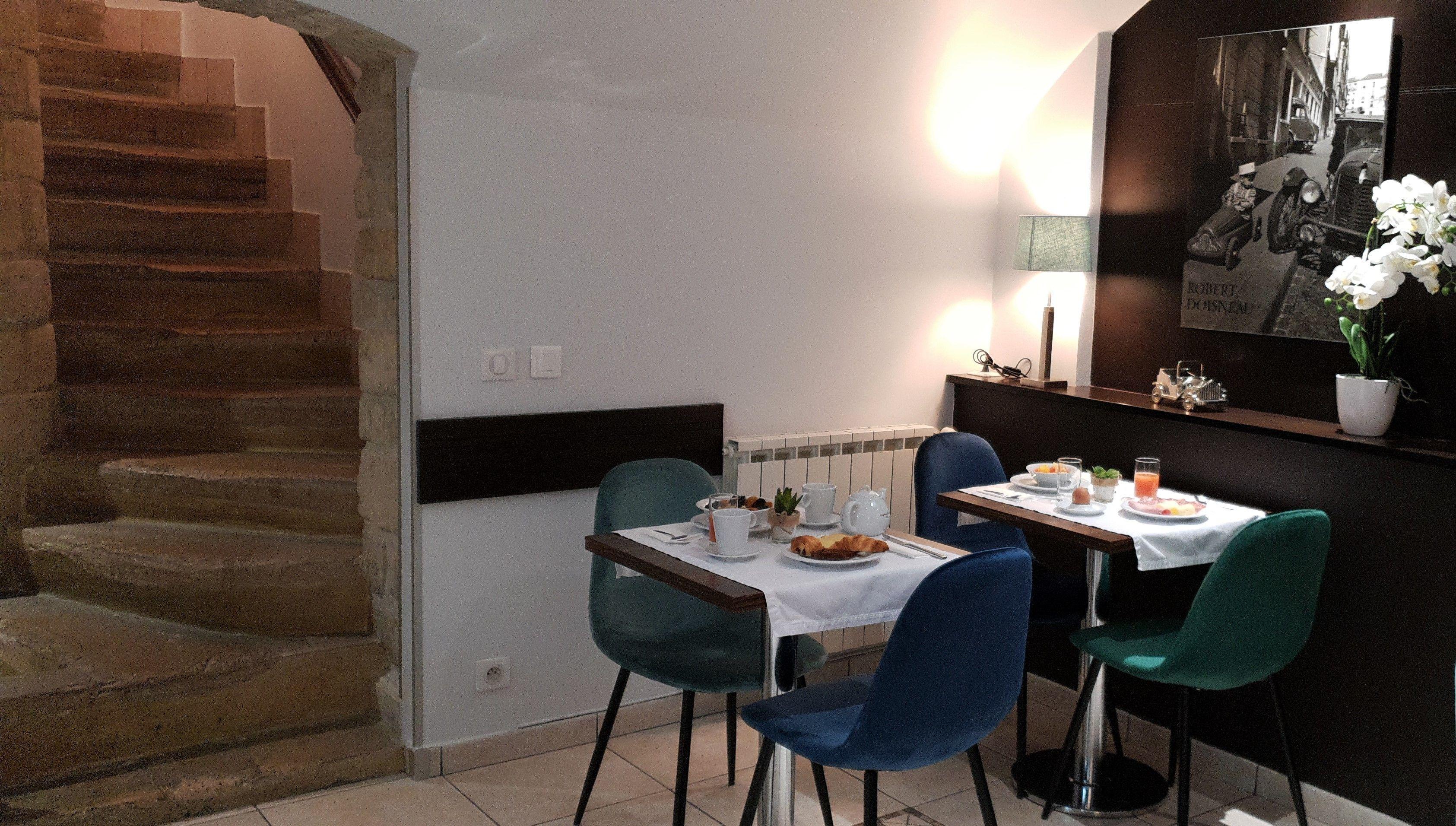 De La Paix Tour Eiffel