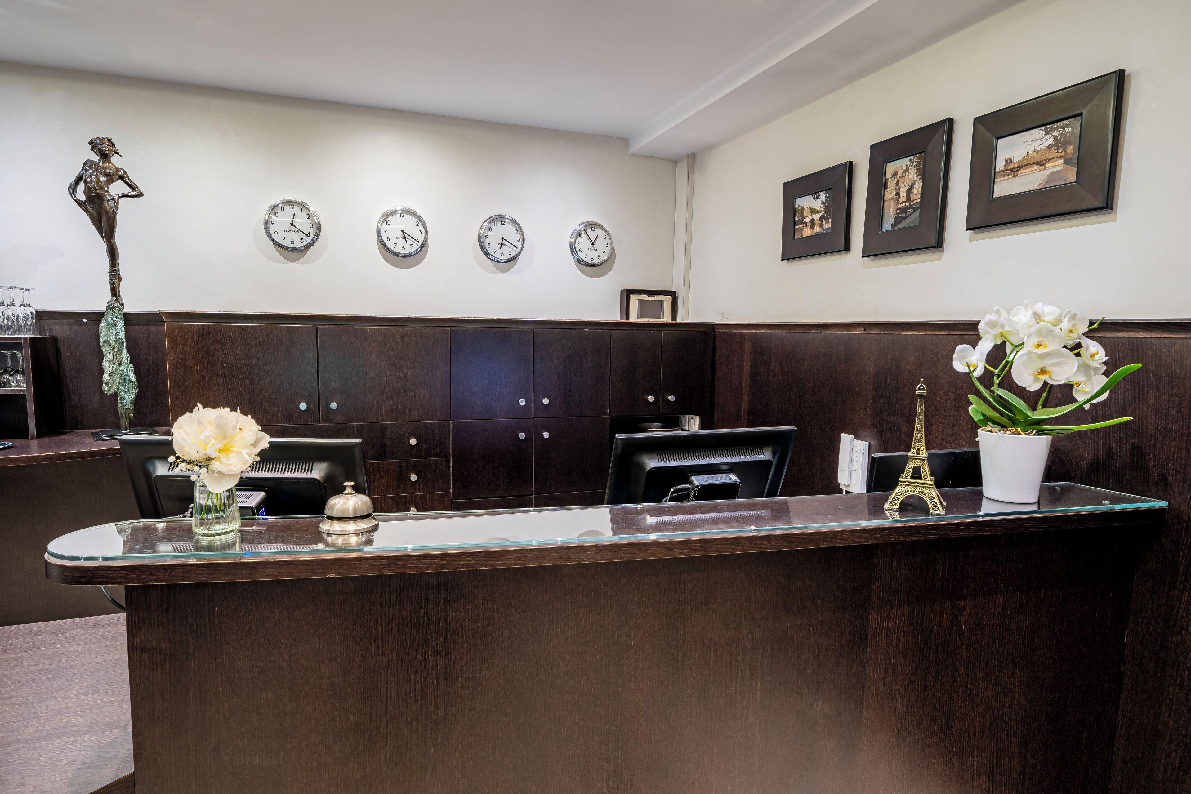 De La Paix Tour Eiffel Hotel 3*