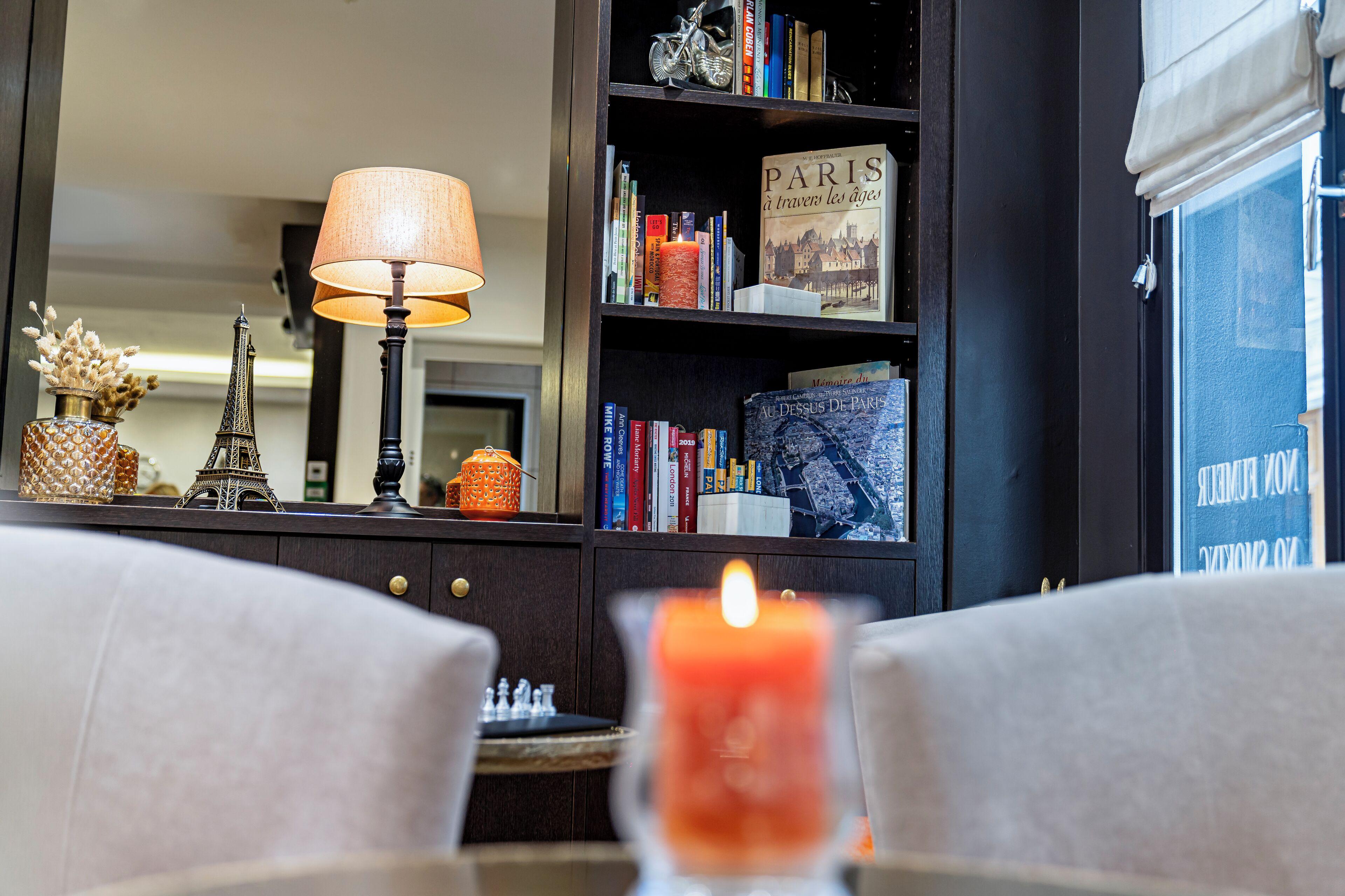 Hotel De La Paix Tour Eiffel Parigi