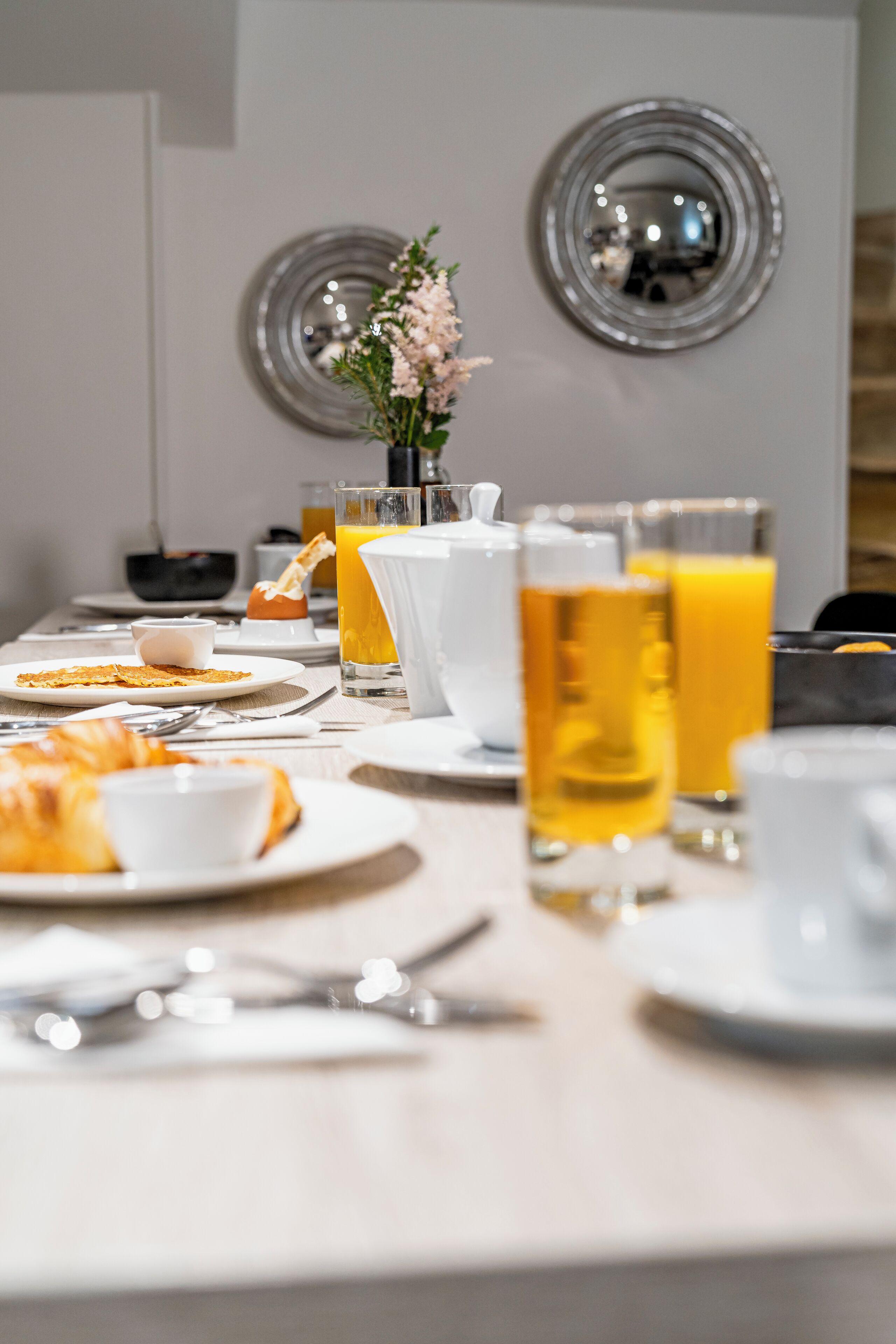 De La Paix Tour Eiffel Hotel 3*