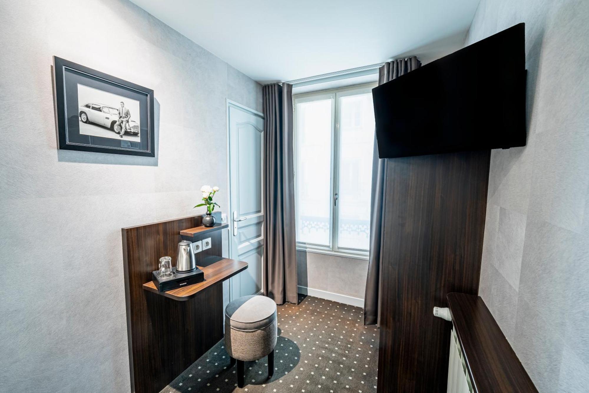 Hotel De La Paix Tour Eiffel Paris