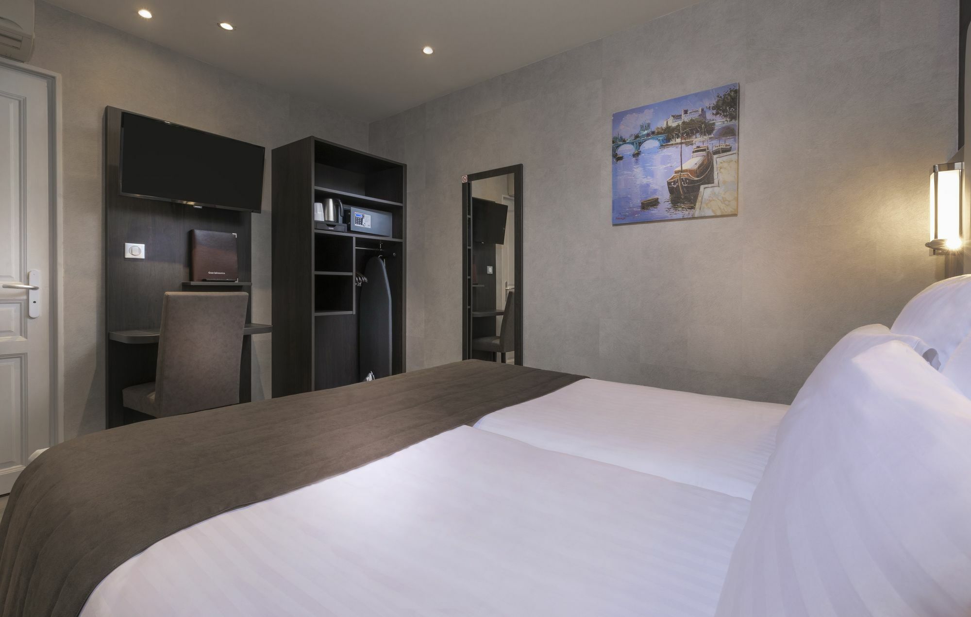 De La Paix Tour Eiffel 3* Paris